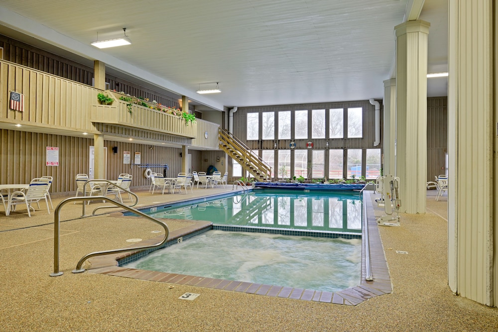 Sandwich Lodge & Resort - photo 47