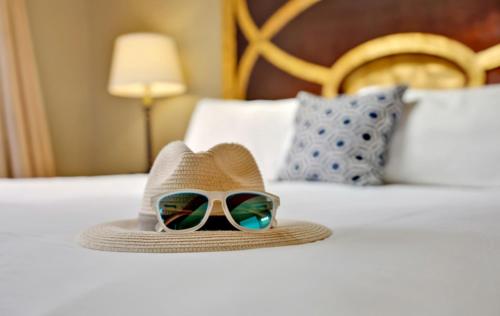 Bodega Bay Inn - photo 18