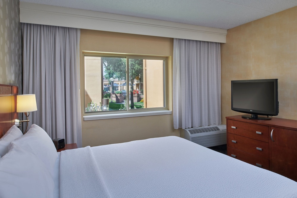 Courtyard by Marriott Detroit Dearborn - featured photo