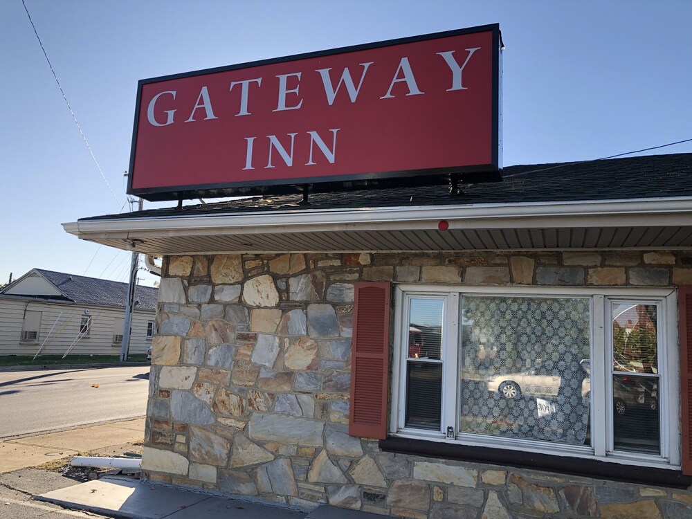 Front Royal Motel - photo 10