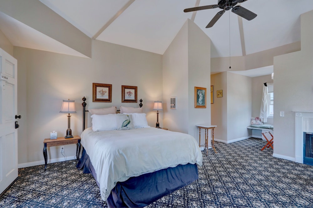 Pelican Cove Inn - photo 67