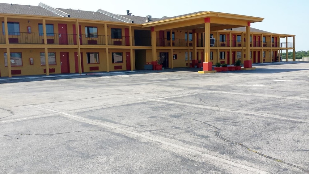 Park Hill Inn and Suites - featured photo