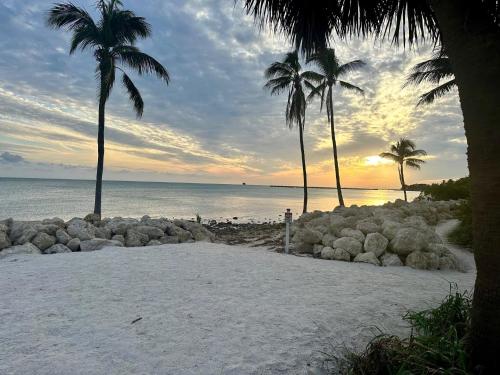 Sundial on the Atlantic Ocean View in Key West, United States