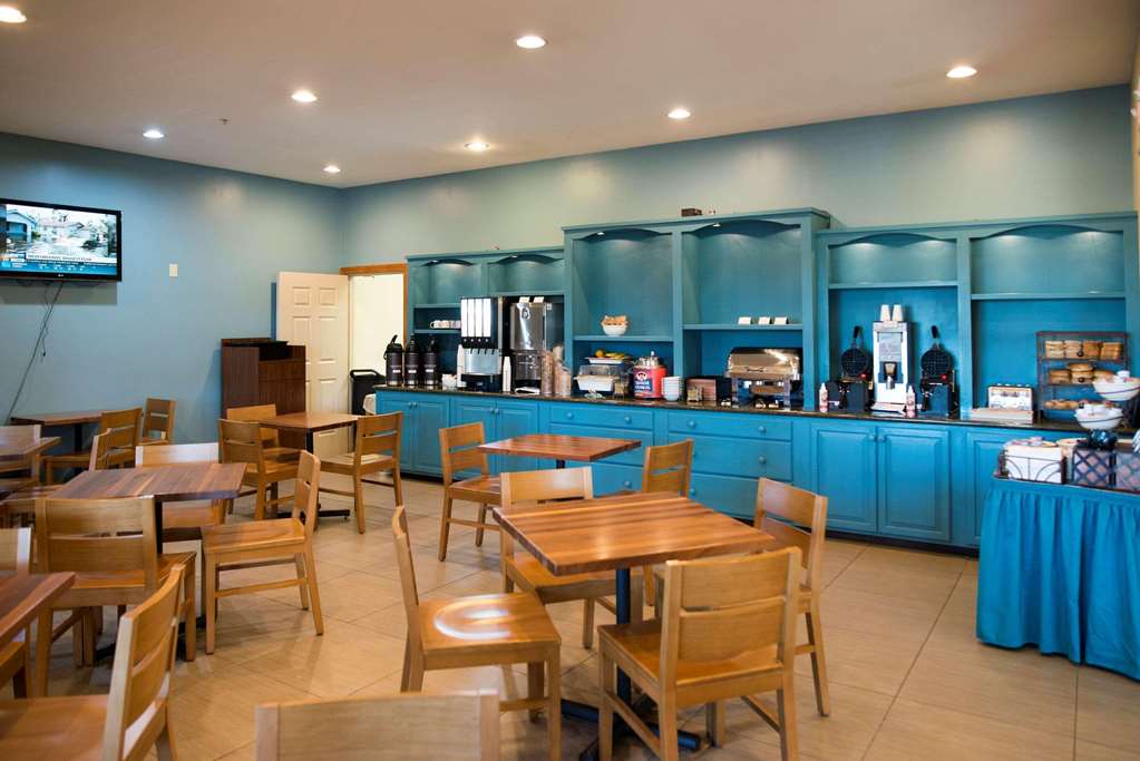 Country Inn & Suites by Radisson Effingham IL - photo 15