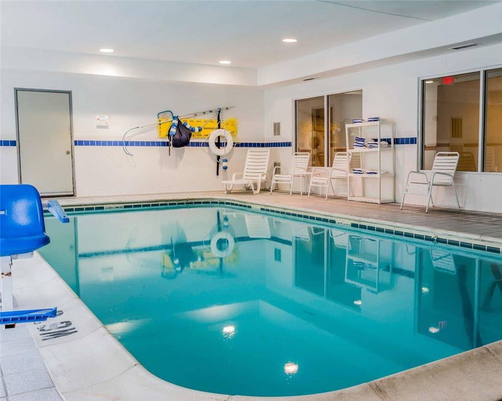 Quality Inn Kalamazoo near Wings Stadium - photo 17