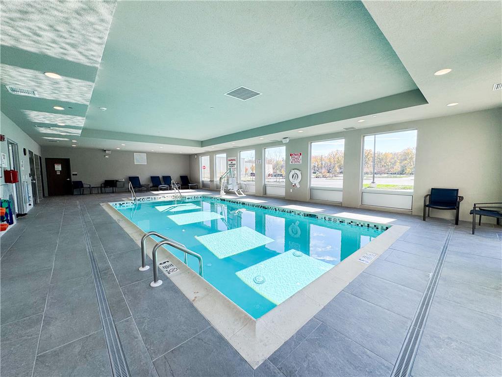 La Quinta Inn & Suites by Wyndham Mount Laurel Moorestown - photo 15