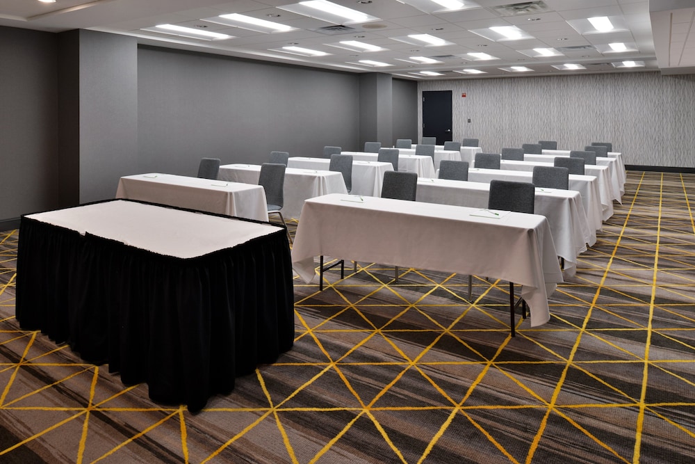 Holiday Inn Hotel & Suites Overland Park Convention Center - photo 68
