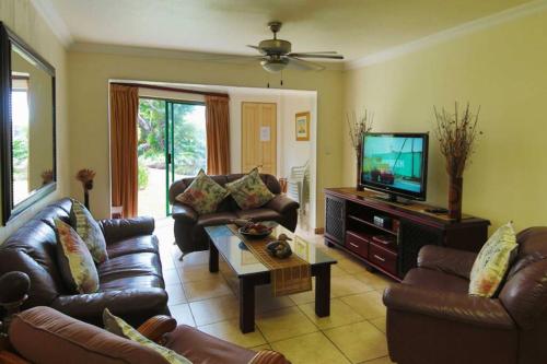 55 The Shades Umhlanga Durban — 4-Star Luxury Hotel in Durban, South Africa