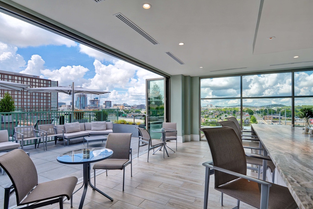 Hampton Inn & Suites Nashville Downtown Capitol View - photo 38