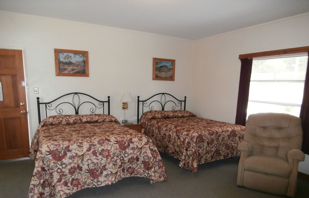 Riverbend Lodging - photo 13