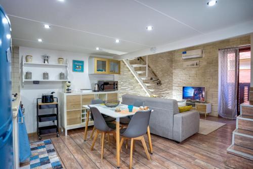 My Cozy Home — 4-Star Luxury Hotel in Brindisi, Italy