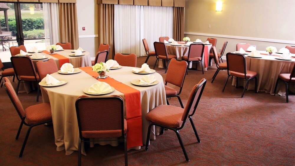Holiday Inn Express Tifton by IHG - photo 19