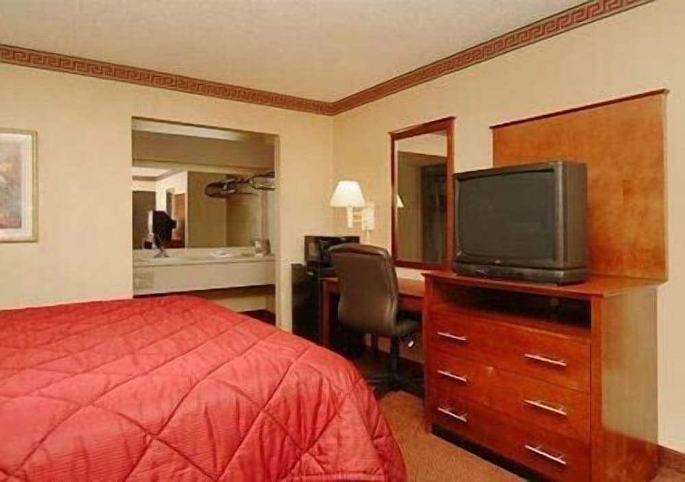 Quality Inn Blytheville I 55 - photo 11