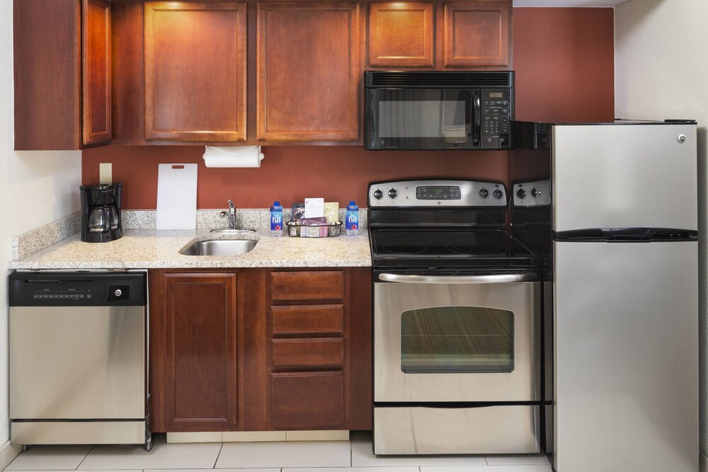 Residence Inn by Marriott Minneapolis Edina - photo 34