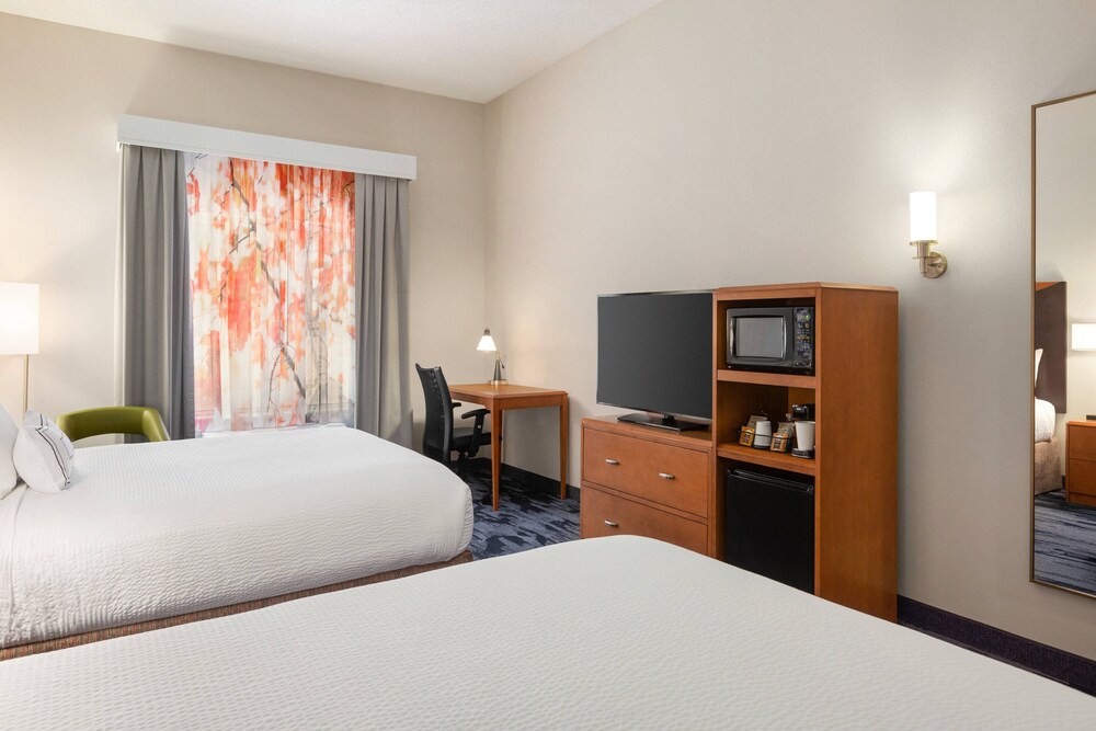 Fairfield Inn & Suites Jacksonville West Chaffee Point - photo 12
