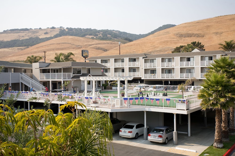 Pismo Lighthouse Suites - photo 46