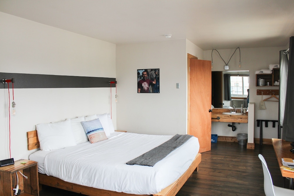 Ashore Hotel - photo 17