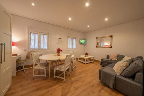 Loyola Family&Friends in San Sebastian, Spain