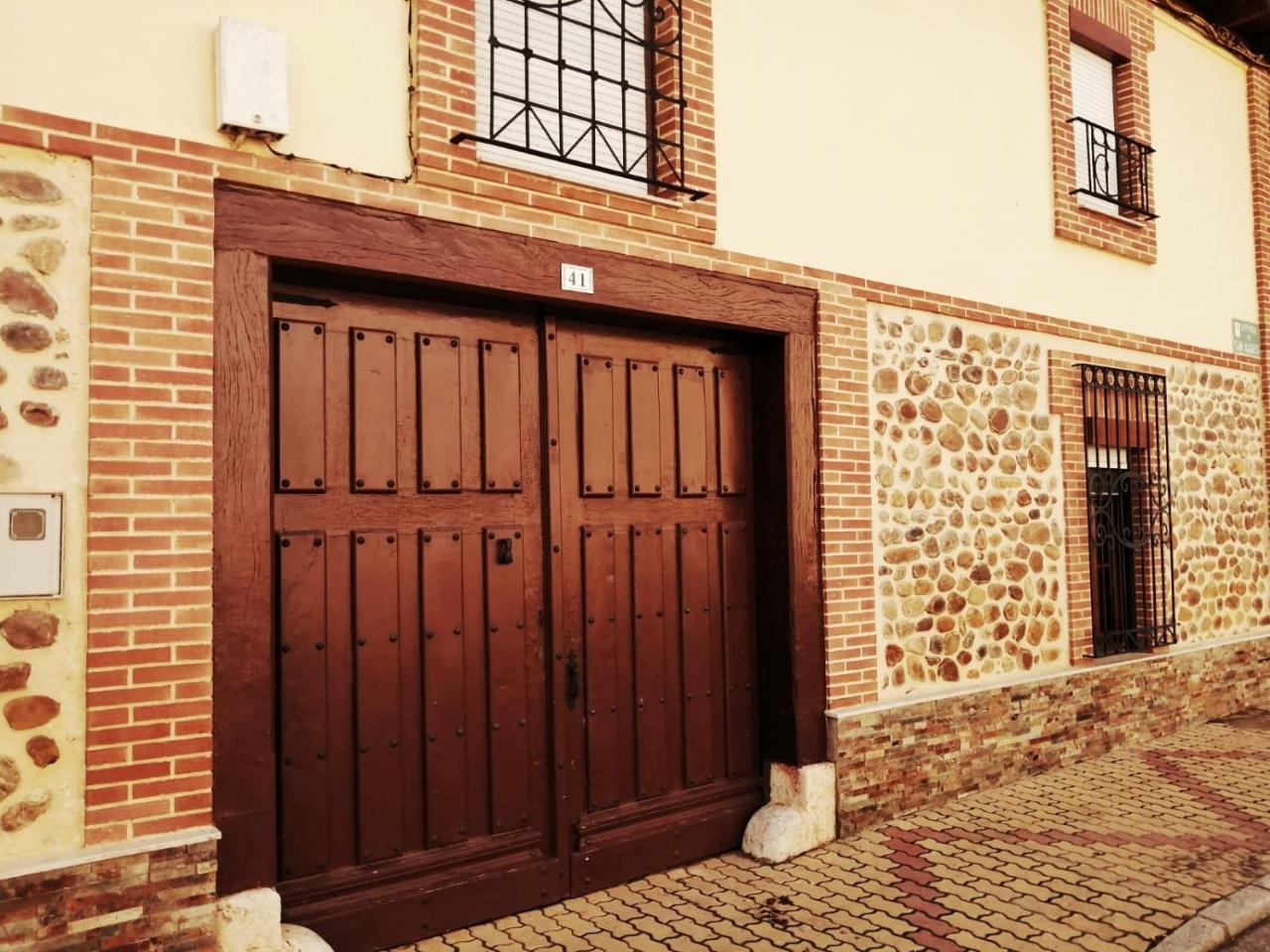 El Capricho del Tejar — 4-Star Luxury Hotel in Cimanes Del Tejar, Spain