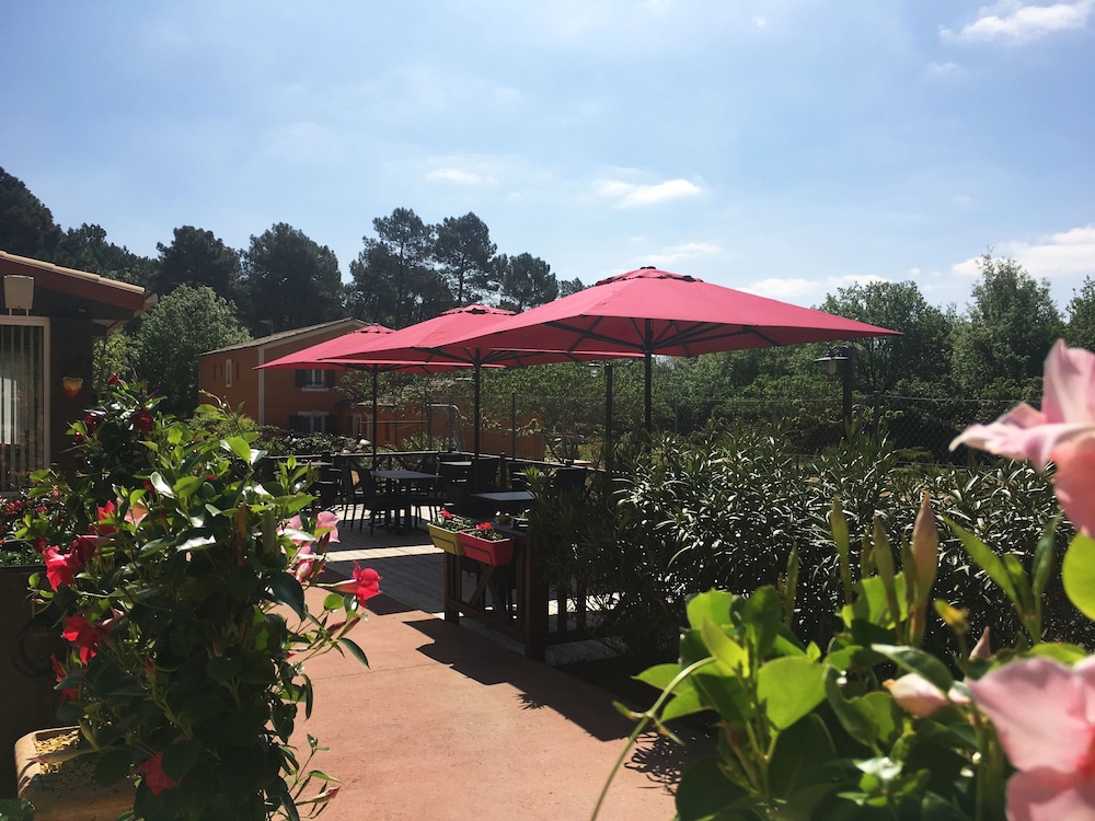 Hôtel les Ambres - carbon neutral hotel in Roussillon