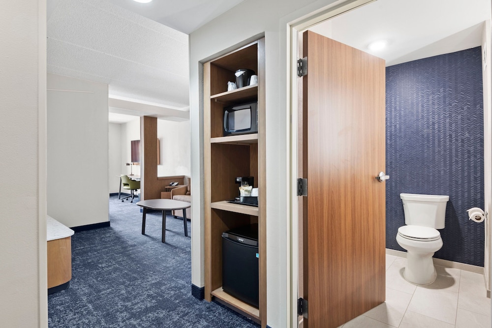 Fairfield Inn & Suites by Marriott Hickory - photo 9