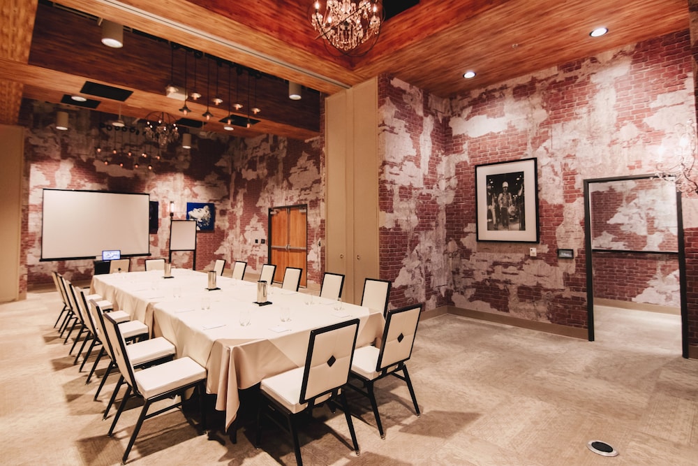 Whitney Peak Hotel Reno Tapestry Collection by Hilton - photo 74