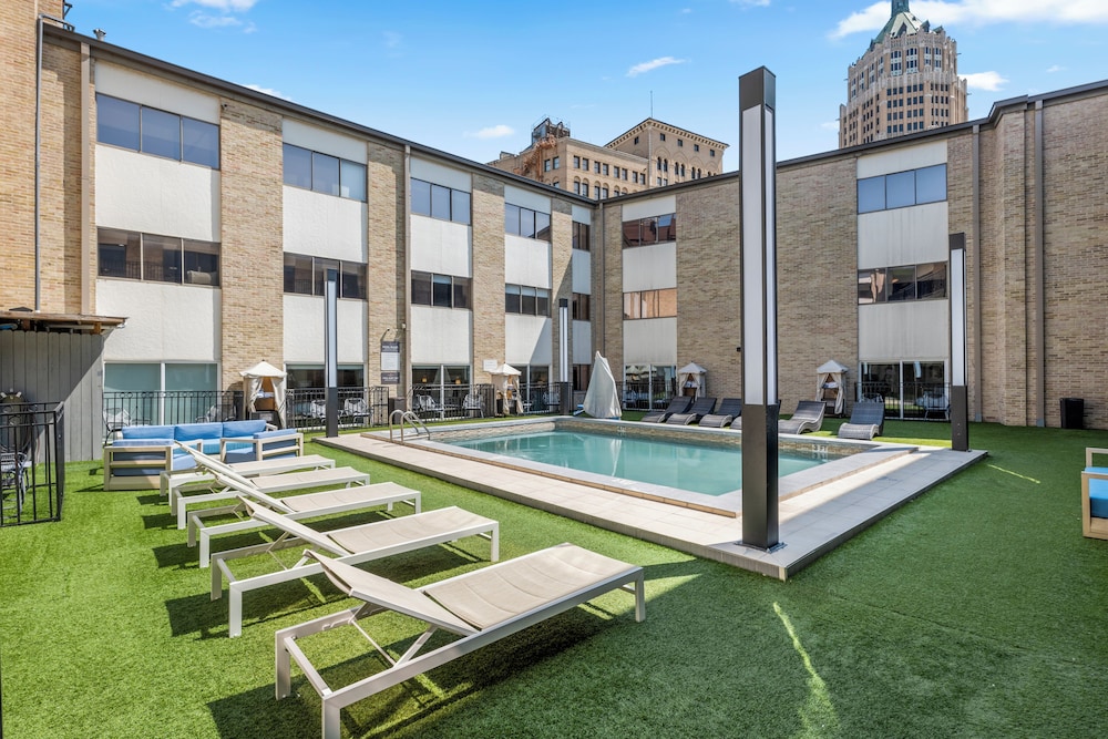 Riverwalk Plaza - photo 126