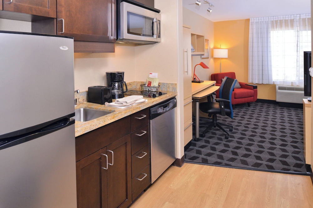 TownePlace Suites by Marriott Las Vegas Henderson - photo 16