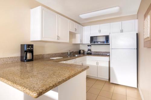 Hilton Vacation Club Riviera Beach & Shores - photo 10