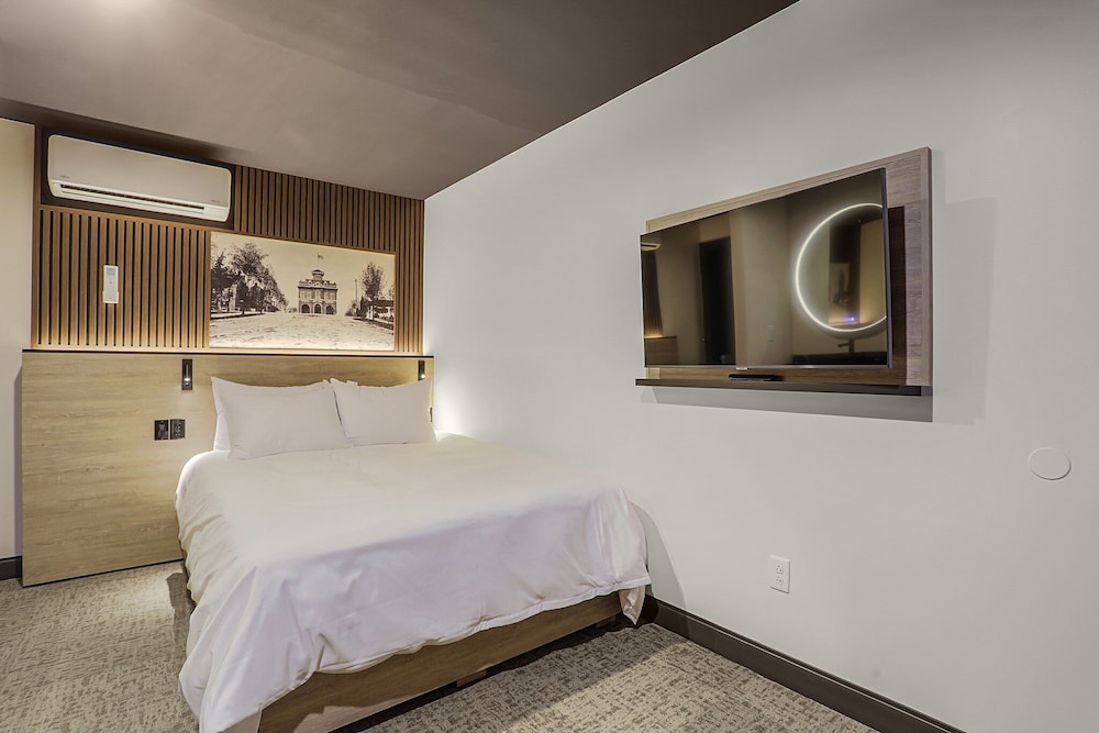 The Hermann Motel - photo 10
