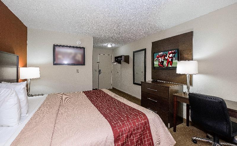 Red Roof Inn Dayton Huber Heights - photo 36