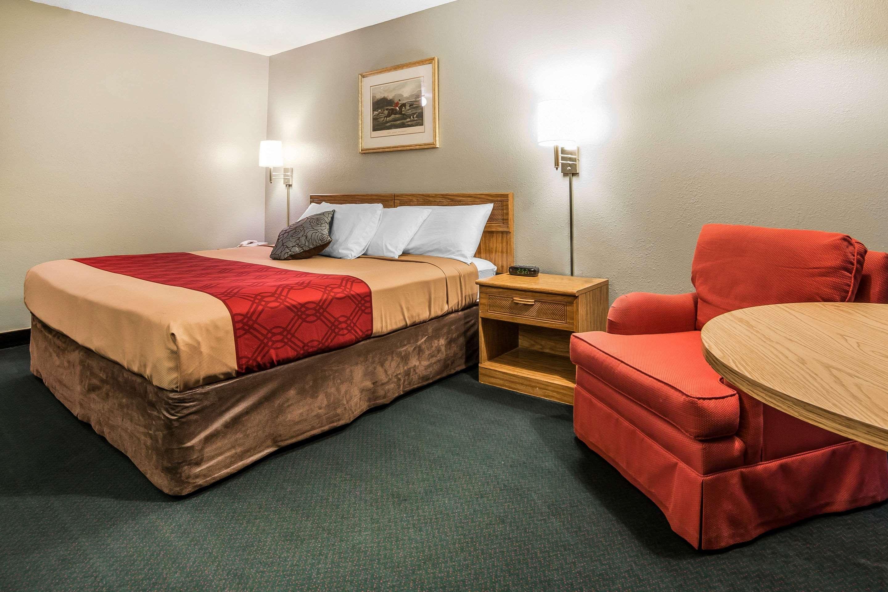 Econo Lodge Laramie WY - photo 21