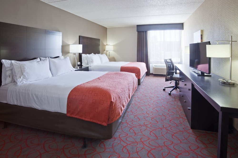 Holiday Inn Express & Suites Bloomington MPLS Arpt Area W an IHG Hotel - photo 2