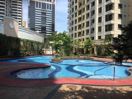 Rustic 1 BR Apartment Poolside View — 4-Star Luxury Hotel in Manila, Philippines
