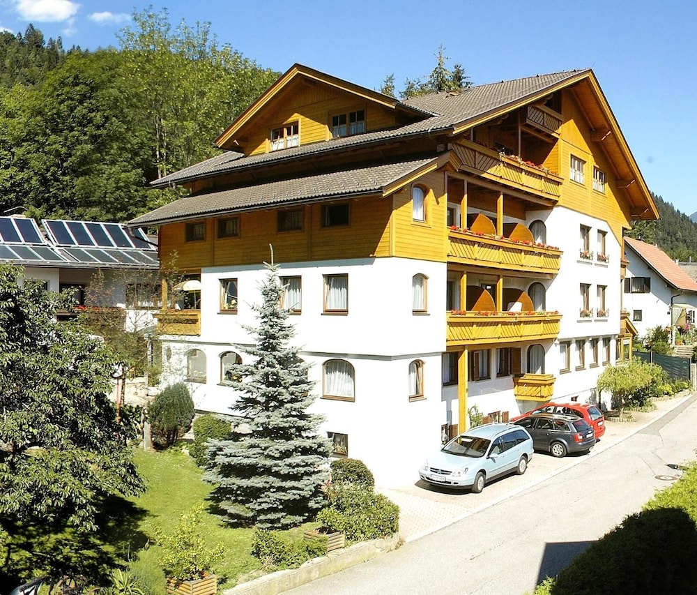 Familienhotel Steindl — hotel in Millstatt
