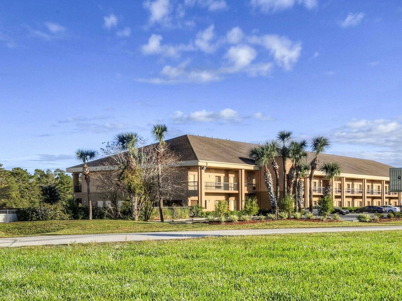 Quality Inn Weeki Wachee Spring Hill — hotel in Brooksville