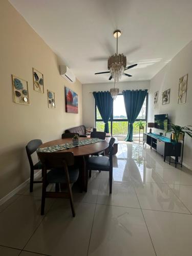 The clio 2 residences beside conezion beside ioi city mall opposite serdang hospital beside uniteen and UPM Putrajaya — 4-Star Luxury Hotel in Putrajaya, Malaysia