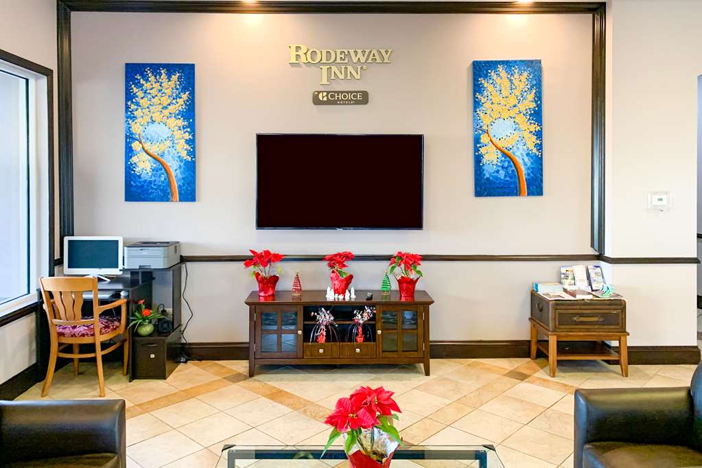 Rodeway Inn Sun City Center - photo 10