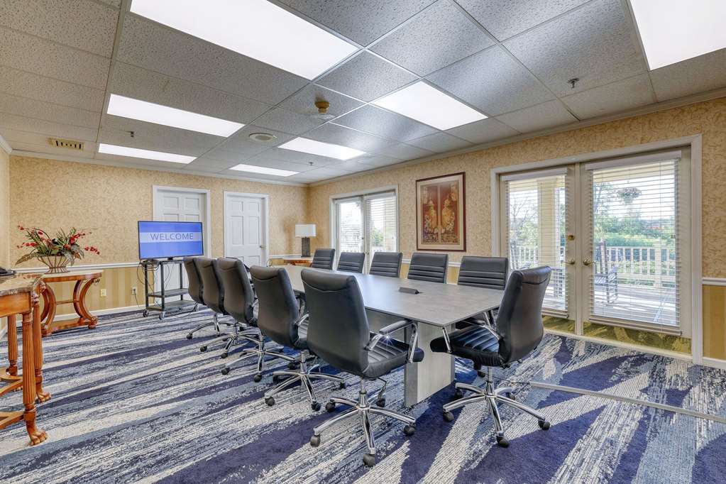Comfort Suites Appleton Airport - photo 62