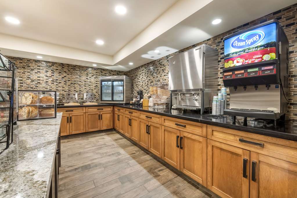 Best Western Plus Superior Inn - photo 5