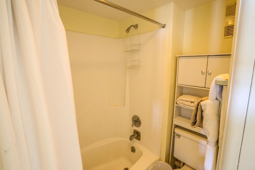 Strandview Tower 203 - photo 15