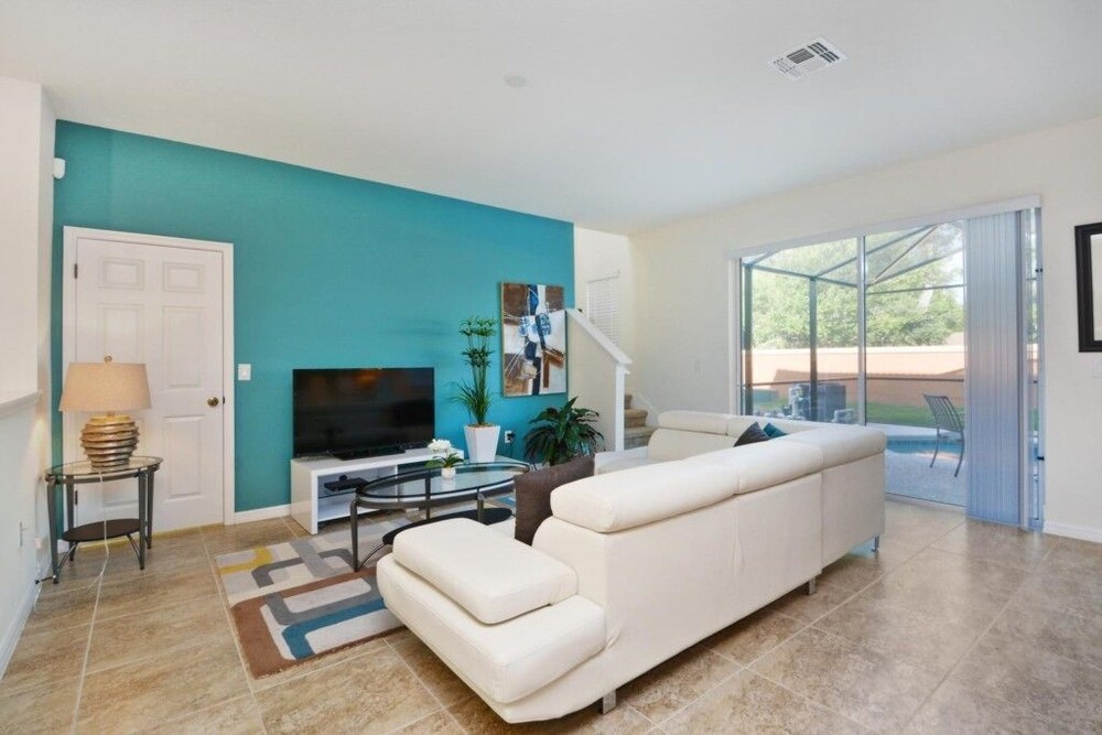 Bella Vida Resort by VHC Group - photo 10