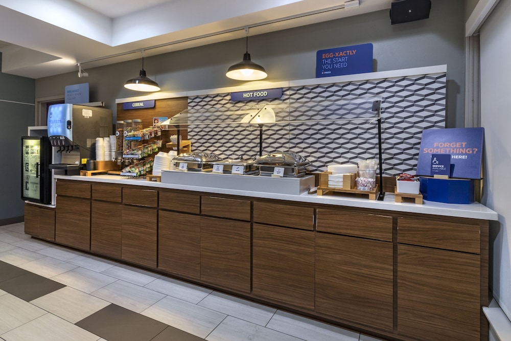Holiday Inn Express Hotel & Suites Natchitoches by IHG - photo 41
