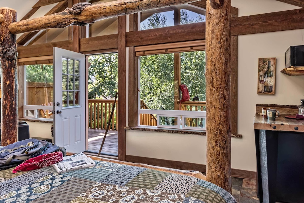 Carson Ridge Luxury Cabins - photo 17