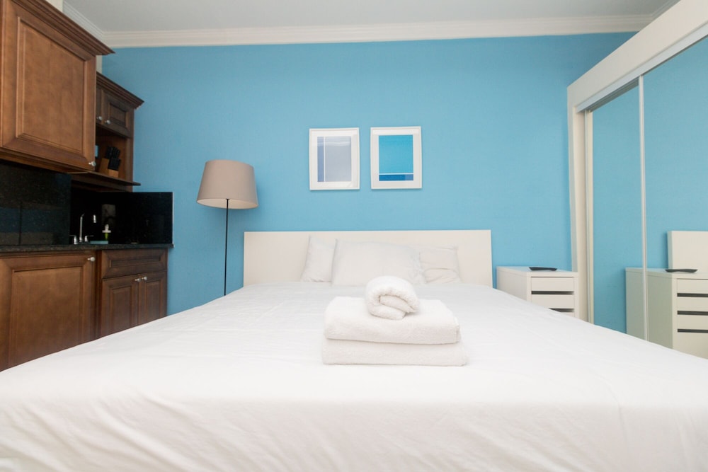 427 City View Hollywood Beach Resort - photo 8