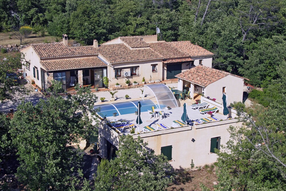 La Courtesiè — 4-Star Luxury Hotel in Saint-Maximin-La-Sainte-Baume, France