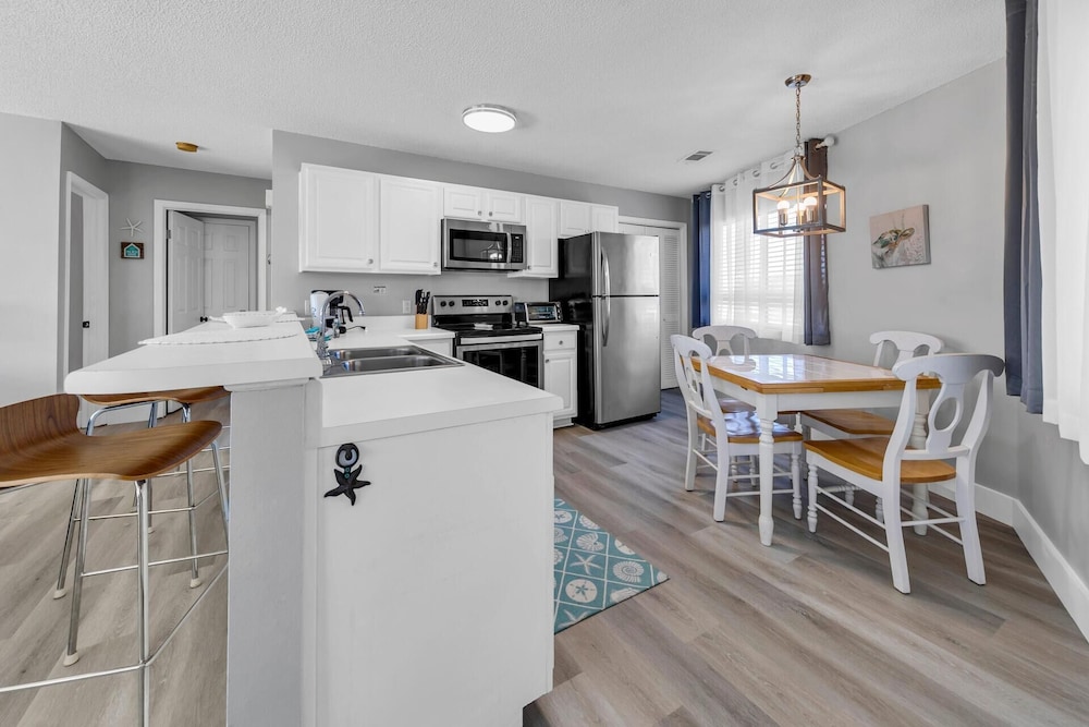 Crystal Village II Unit 16B - photo 9