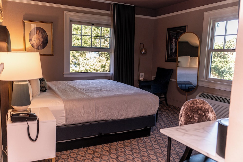 Columbia Gorge Hotel and Spa - photo 53