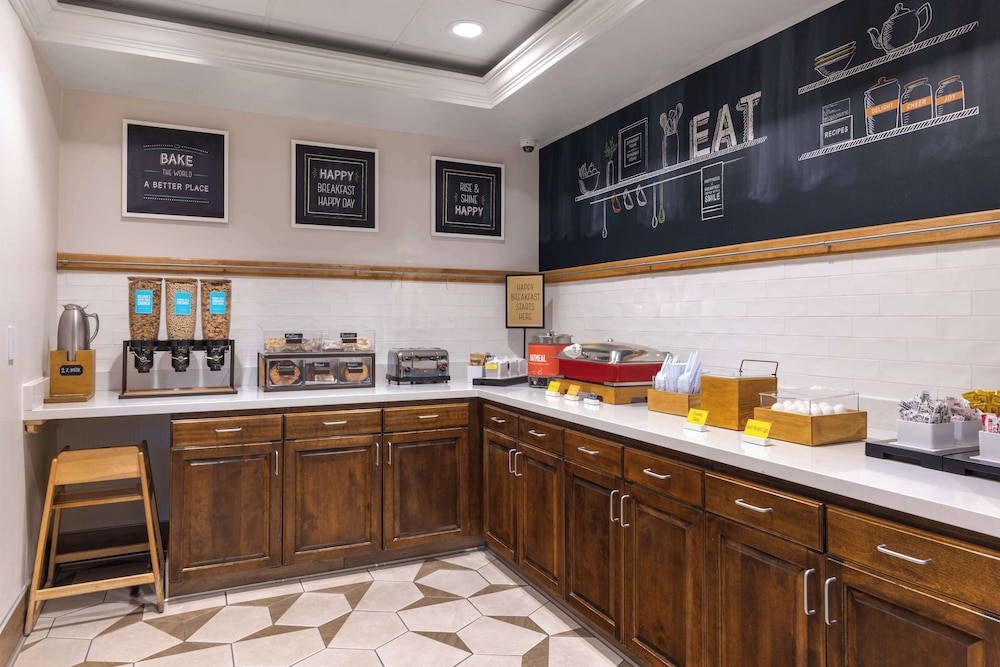 Hampton Inn & Suites Yuba City - photo 24