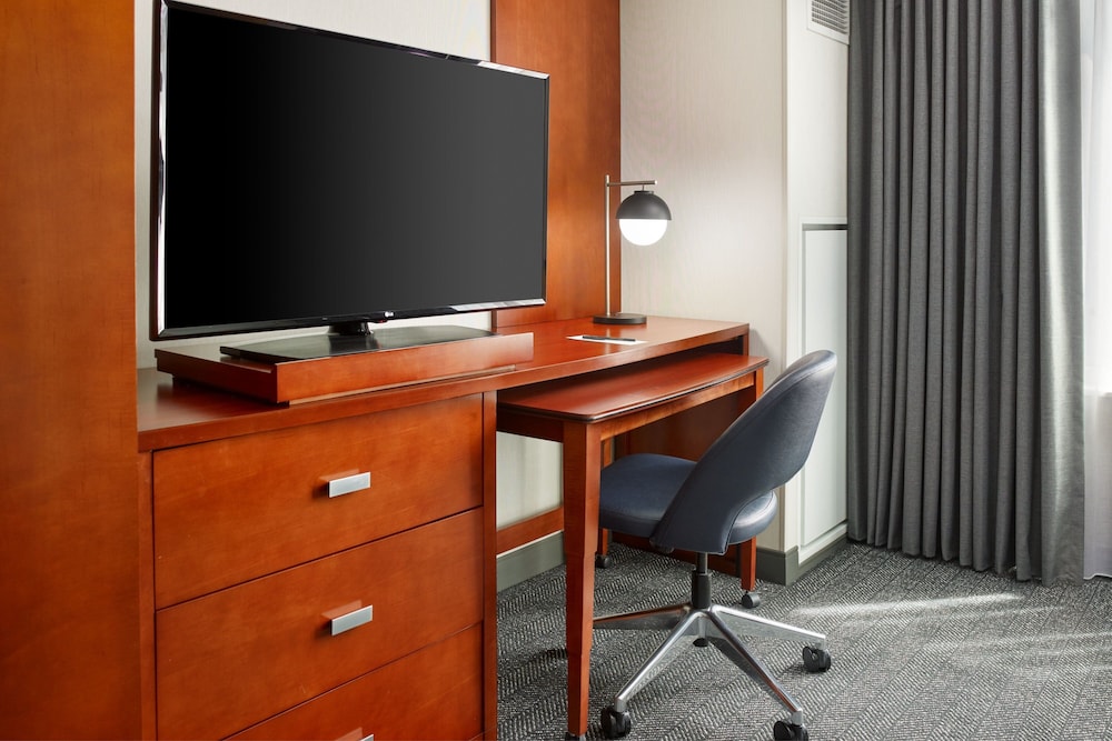 Courtyard by Marriott Washington DC Foggy Bottom - photo 12